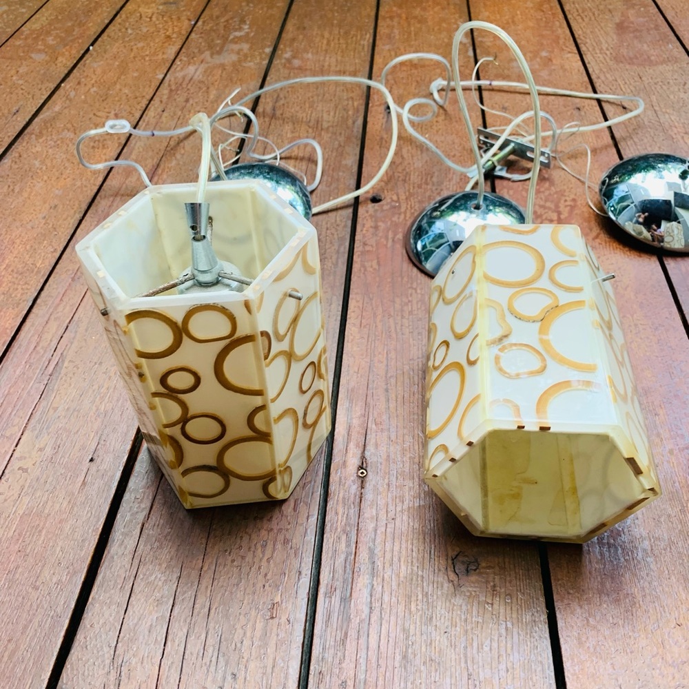 Chandeliers light fixtures- set of 4